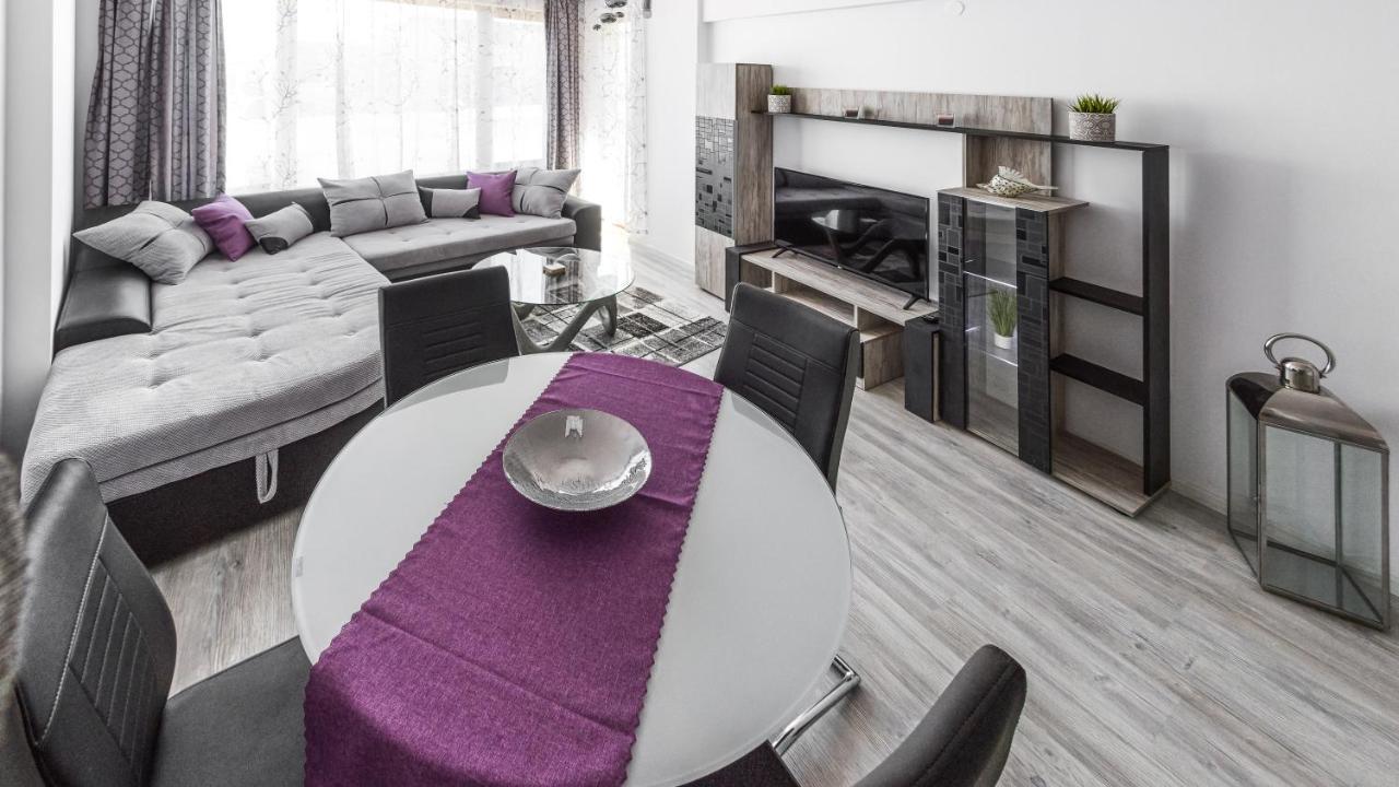 Next To Gondola. Cosy & Elegant 2 Bedroom In Neon Complex * בנסקו