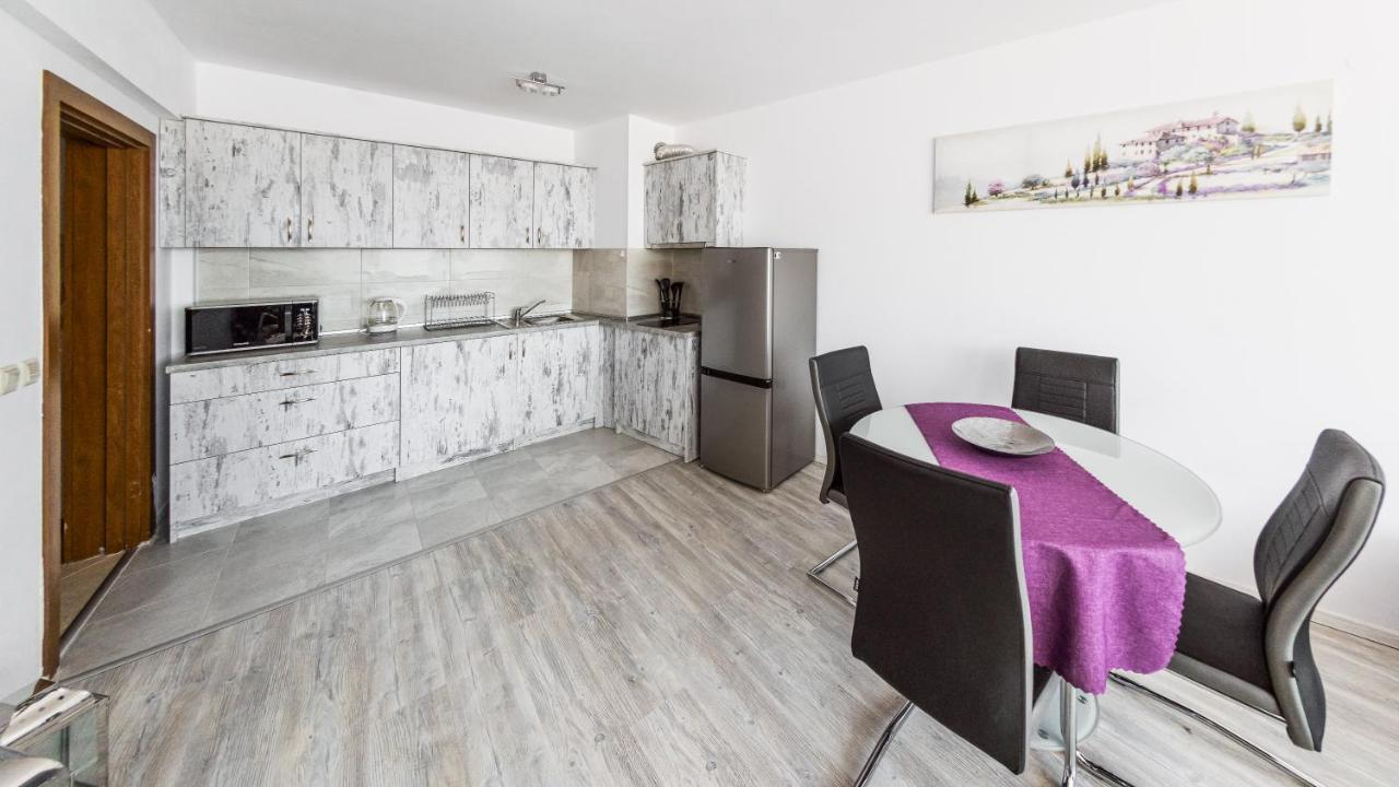 דירה Next To Gondola. Cosy & Elegant 2 Bedroom In Neon Complex בנסקו